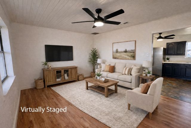 207 County Road 3214, Bridgeport, TX 76426