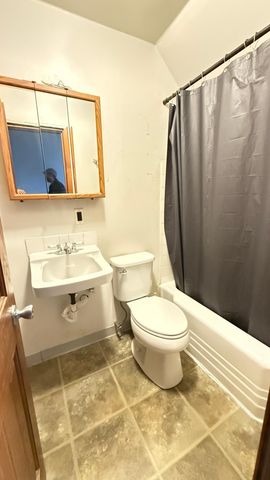 672 Surrey Avenue, Saint Paul, MN 55106