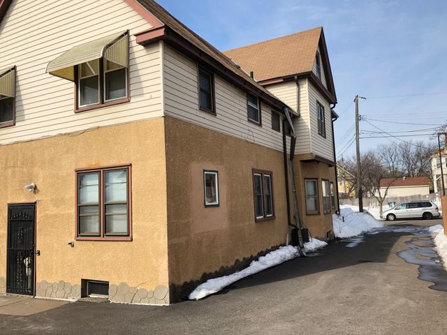 672 Surrey Avenue, Saint Paul, MN 55106