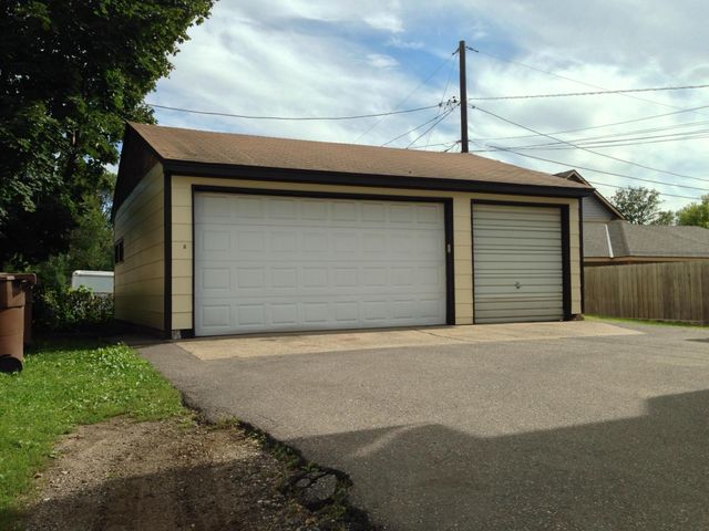 672 Surrey Avenue, Saint Paul, MN 55106