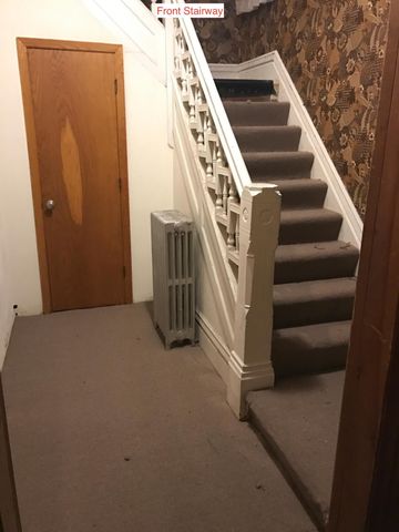 672 Surrey Avenue, Saint Paul, MN 55106