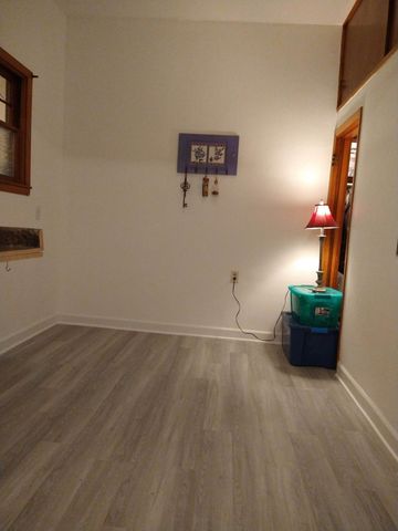 672 Surrey Avenue, Saint Paul, MN 55106