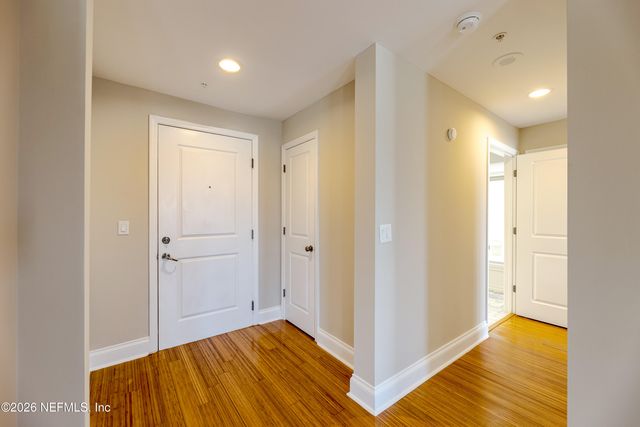 400 BAY Street 404, Jacksonville, FL 32202