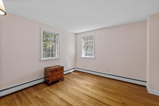 8 Sutton Road, Needham, MA 02492