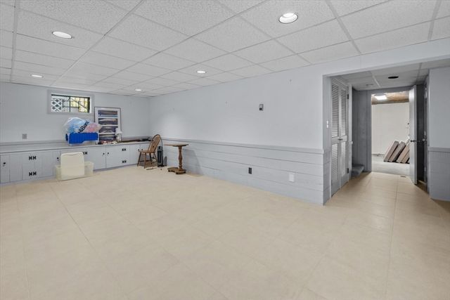 8 Sutton Road, Needham, MA 02492