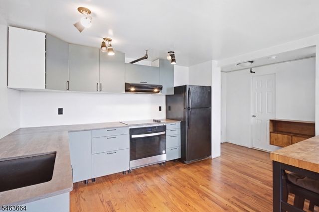 366 Trenton Ave 4G, Paterson City, NJ 07503