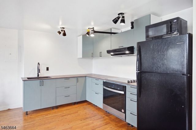 366 Trenton Ave 4G, Paterson City, NJ 07503