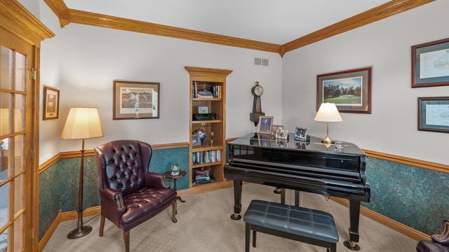 2506 Royal St Georges Court, St. Charles, IL 60174