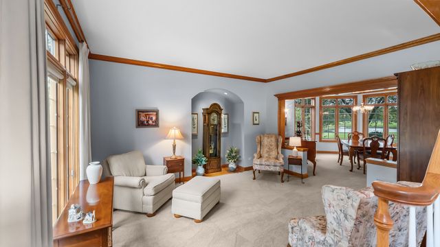2506 Royal St Georges Court, St. Charles, IL 60174