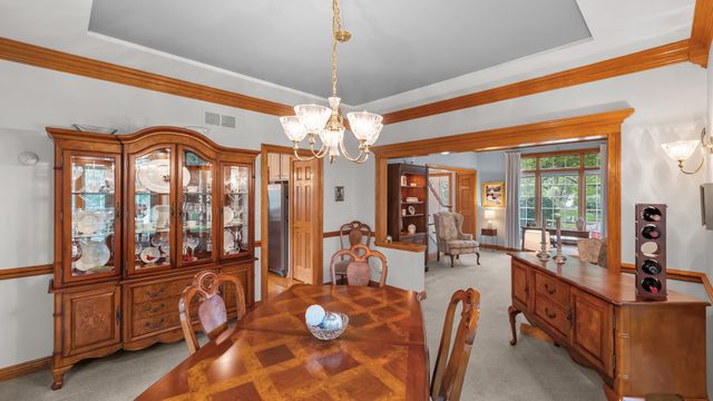 2506 Royal St Georges Court, St. Charles, IL 60174