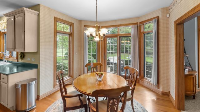 2506 Royal St Georges Court, St. Charles, IL 60174
