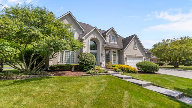 2506 Royal St Georges Court, St. Charles, IL 60174