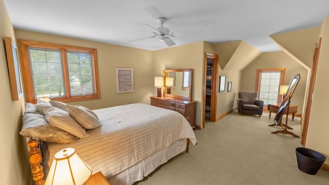 2506 Royal St Georges Court, St. Charles, IL 60174
