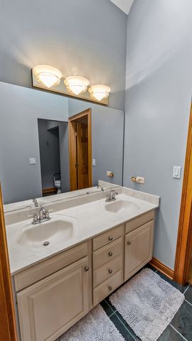 2506 Royal St Georges Court, St. Charles, IL 60174