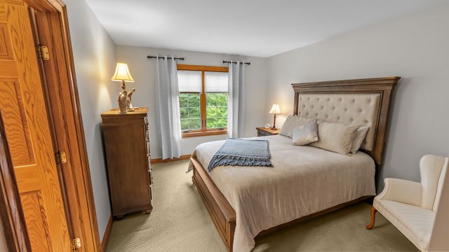 2506 Royal St Georges Court, St. Charles, IL 60174