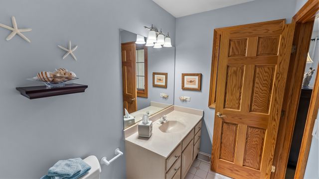 2506 Royal St Georges Court, St. Charles, IL 60174