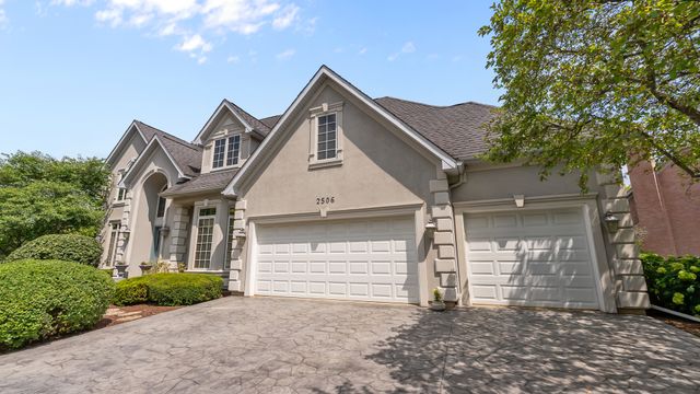 2506 Royal St Georges Court, St. Charles, IL 60174