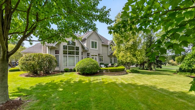 2506 Royal St Georges Court, St. Charles, IL 60174