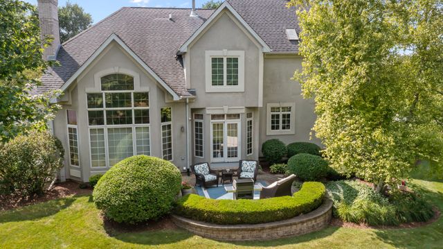 2506 Royal St Georges Court, St. Charles, IL 60174