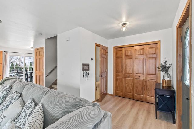 2225 Buckingham Road, Stoughton, WI 53589