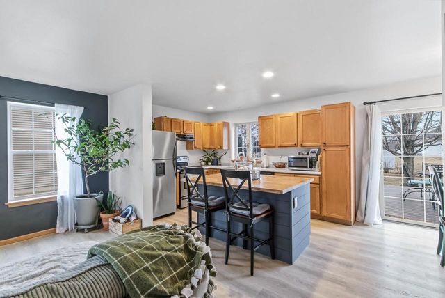 2225 Buckingham Road, Stoughton, WI 53589