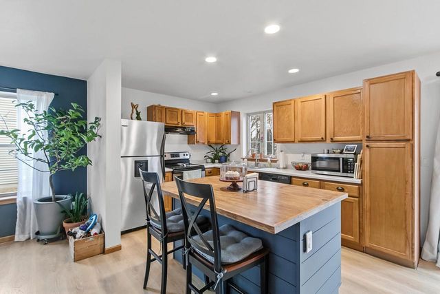 2225 Buckingham Road, Stoughton, WI 53589