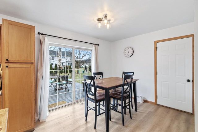 2225 Buckingham Road, Stoughton, WI 53589