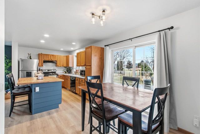 2225 Buckingham Road, Stoughton, WI 53589