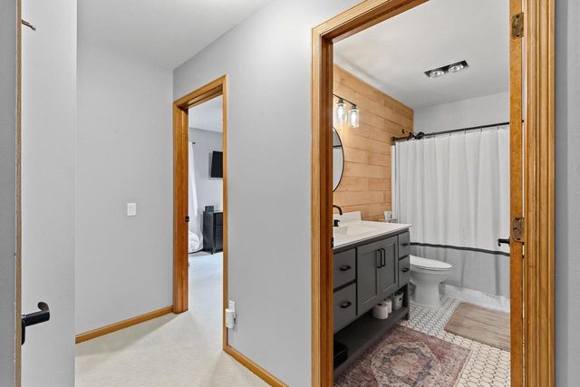 2225 Buckingham Road, Stoughton, WI 53589