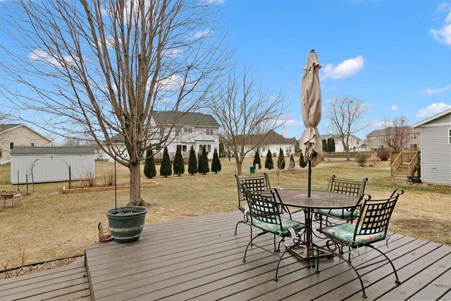 2225 Buckingham Road, Stoughton, WI 53589