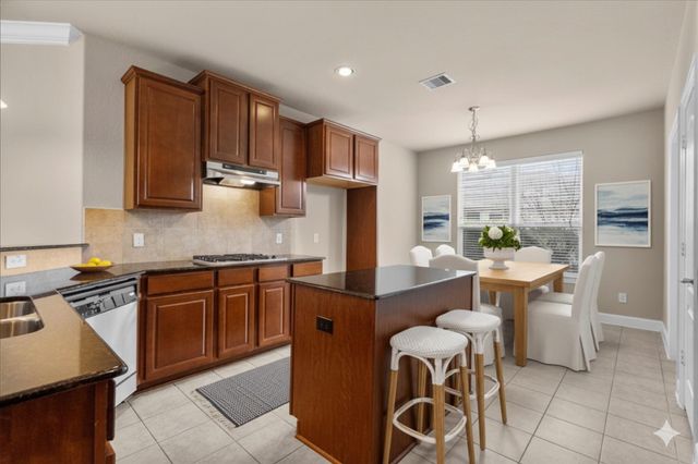 708 Saturnia Lane, League City, TX 77573