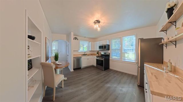 128 S 35th Street, Belleville, IL 62226