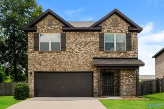 138 Winstead Circle, Owens Cross Roads, AL 35763