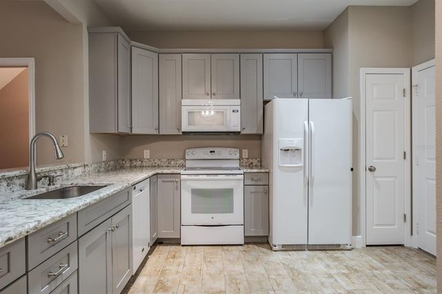 3298 COVERED BRIDGE DRIVE W, Dunedin, FL 34698