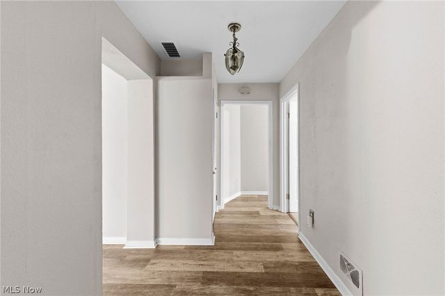 3803 Center Drive, Parma, OH 44134