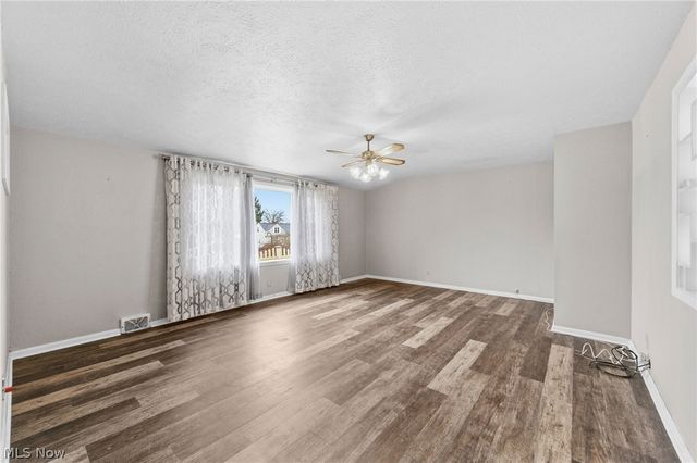 3803 Center Drive, Parma, OH 44134