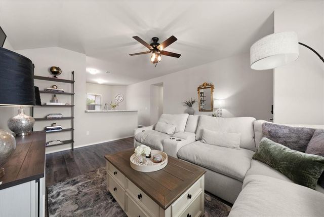 1821 Hayes Lane, Oklahoma City, OK 73127