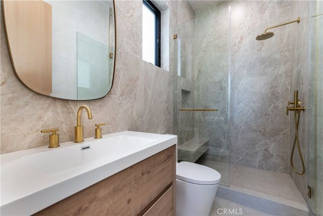 16749 Addison, Encino, CA 91436