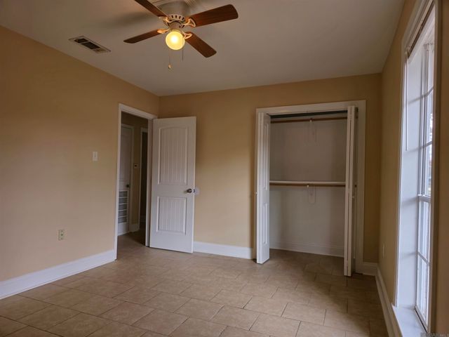 15211 Riverdale Ave, Baton Rouge, LA 70816