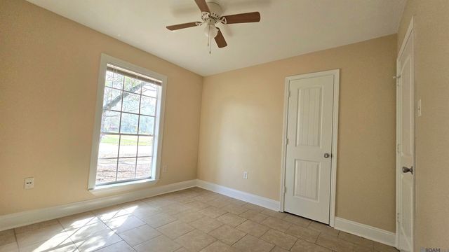 15211 Riverdale Ave, Baton Rouge, LA 70816