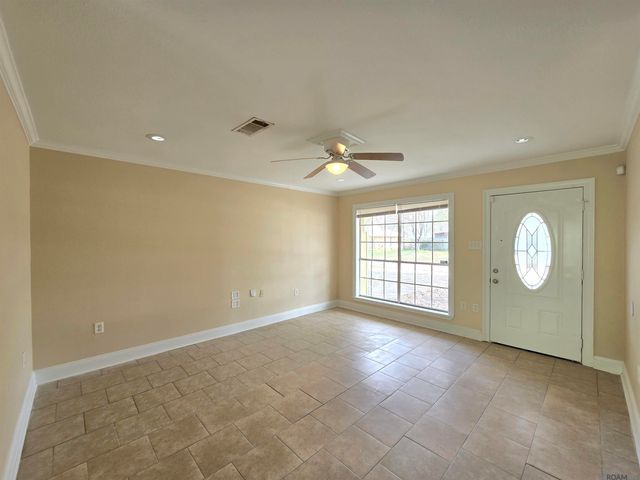 15211 Riverdale Ave, Baton Rouge, LA 70816