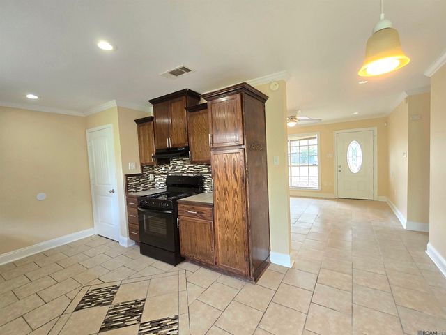 15211 Riverdale Ave, Baton Rouge, LA 70816