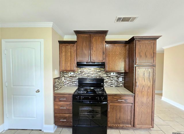 15211 Riverdale Ave, Baton Rouge, LA 70816