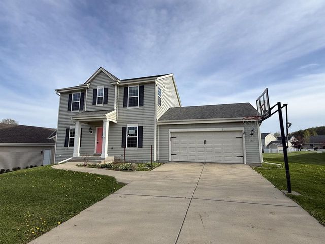 1203 Hazelcrest DRIVE, Watertown, WI 53094