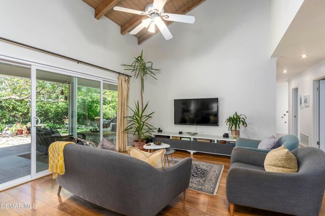 2124 Glenhollow Street, Westlake Village, CA 91361