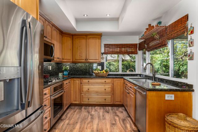 2124 Glenhollow Street, Westlake Village, CA 91361