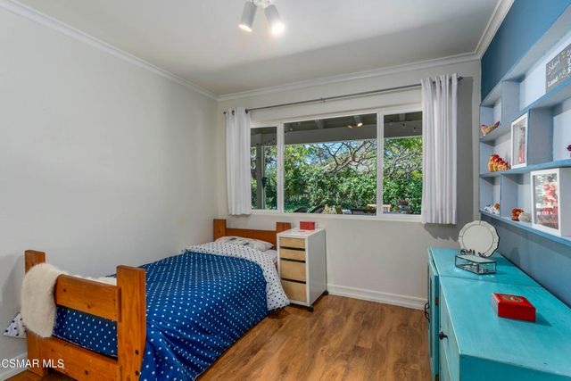 2124 Glenhollow Street, Westlake Village, CA 91361