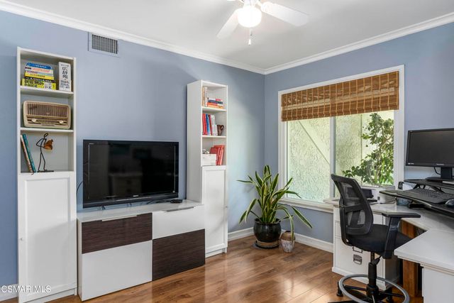 2124 Glenhollow Street, Westlake Village, CA 91361