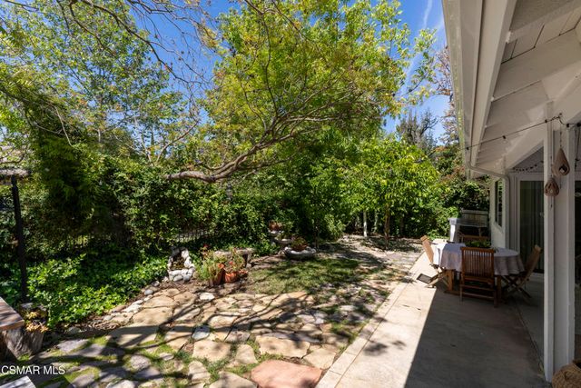 2124 Glenhollow Street, Westlake Village, CA 91361