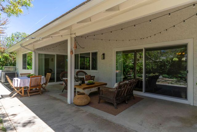 2124 Glenhollow Street, Westlake Village, CA 91361